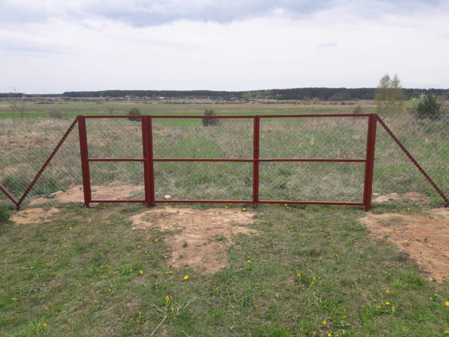 Забор из сетки рабицы 280м с воротами и калиткой фото6 в Казахстане
