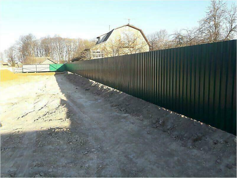 Забор, ворота, калитка из зеленого профлиста 150м фото 4 в Казахстане
