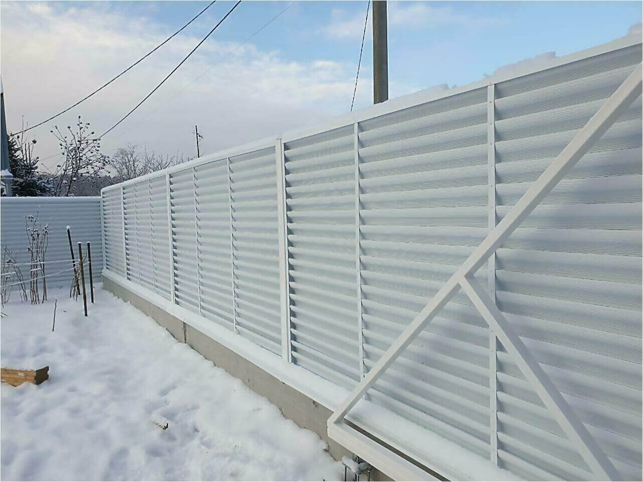 Забор жалюзи 150м RAL9003 фото3 в Казахстане