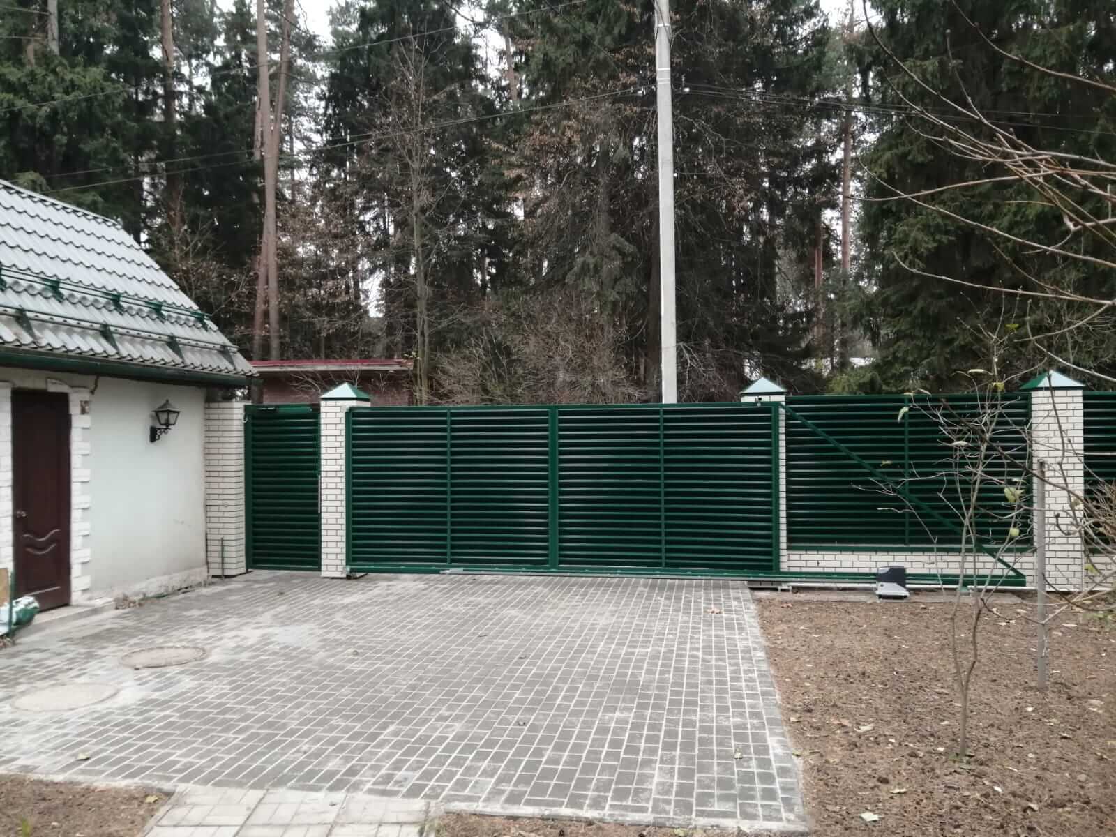 Забор-жалюзи с ламелями ЭКО-Z Зеленый Мох фото2 в Казахстане