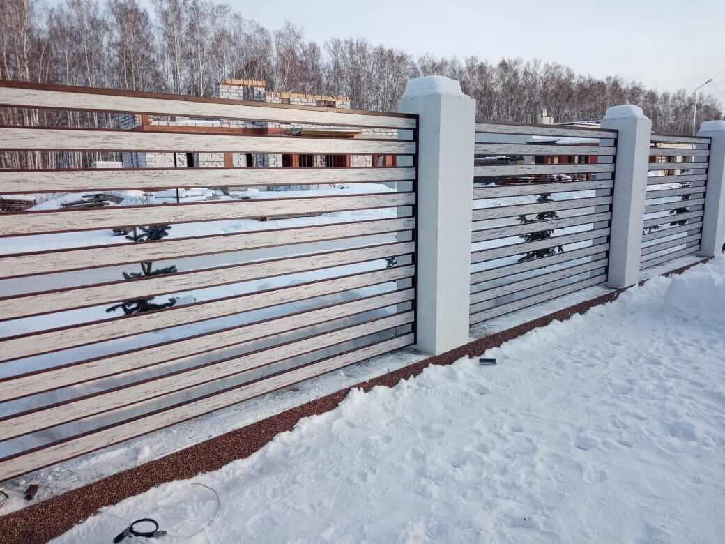 забор-ранчо из металлопланкена 130м каштан красный + беленый дуб фото4 в Казахстане