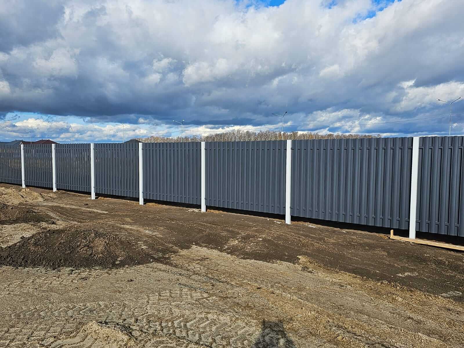 Забор из евроштакетника 234м RAL7024/7024 Серый Графит двусторонний фото 2 в Казахстане