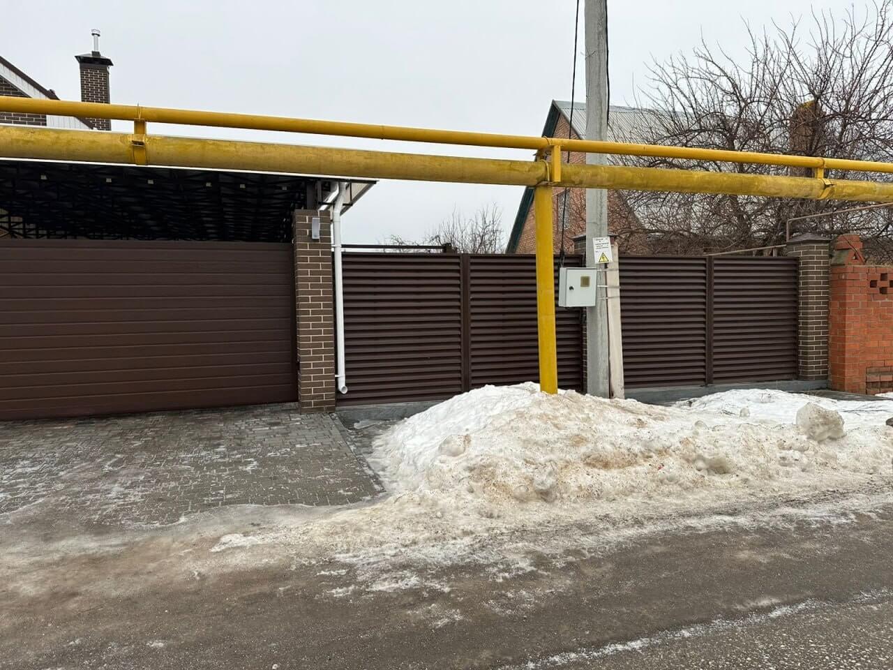 Забор-жалюзи из ламелей еврожалюзи 47м Мореный Дуб Printech фото 1 в Казахстане