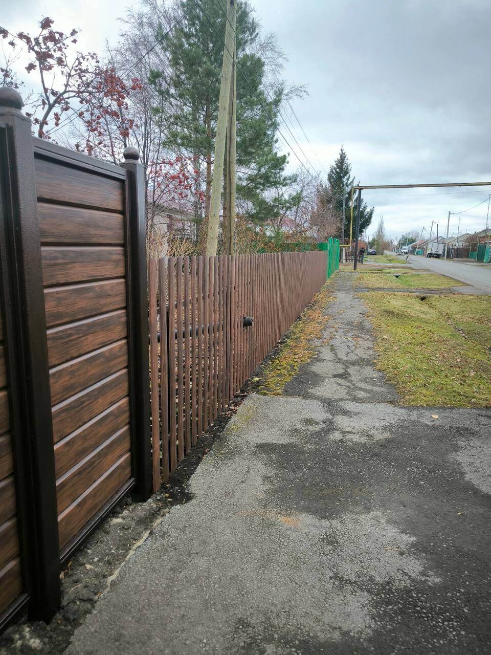 Забор из металлосайдинга Евро-Брус 46м Античное Дерево Принтек фото 3 в Казахстане