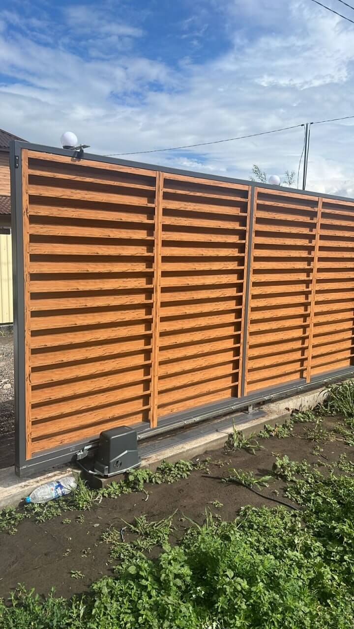 Забор-жалюзи из ламелей Хай-Тек 57м Кипарис 2xPrintech двусторонний фото 1 в Казахстане
