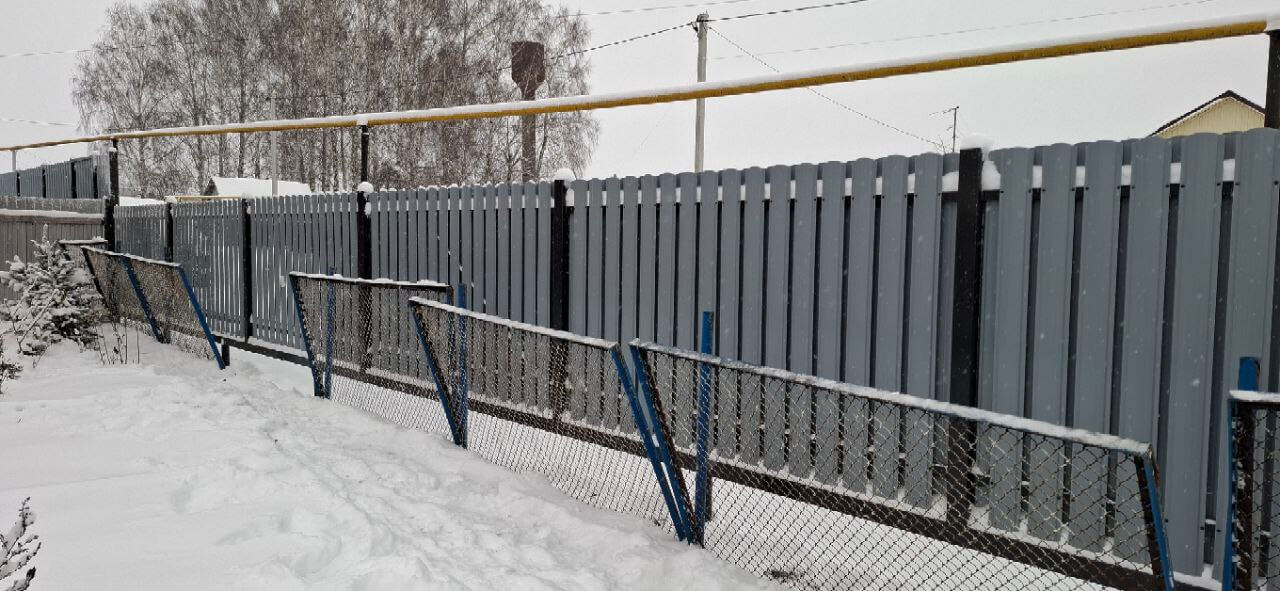 Забор из евроштакетника 27м RAL7024 Серый Графит МАТТЕ фото 5 в Казахстане